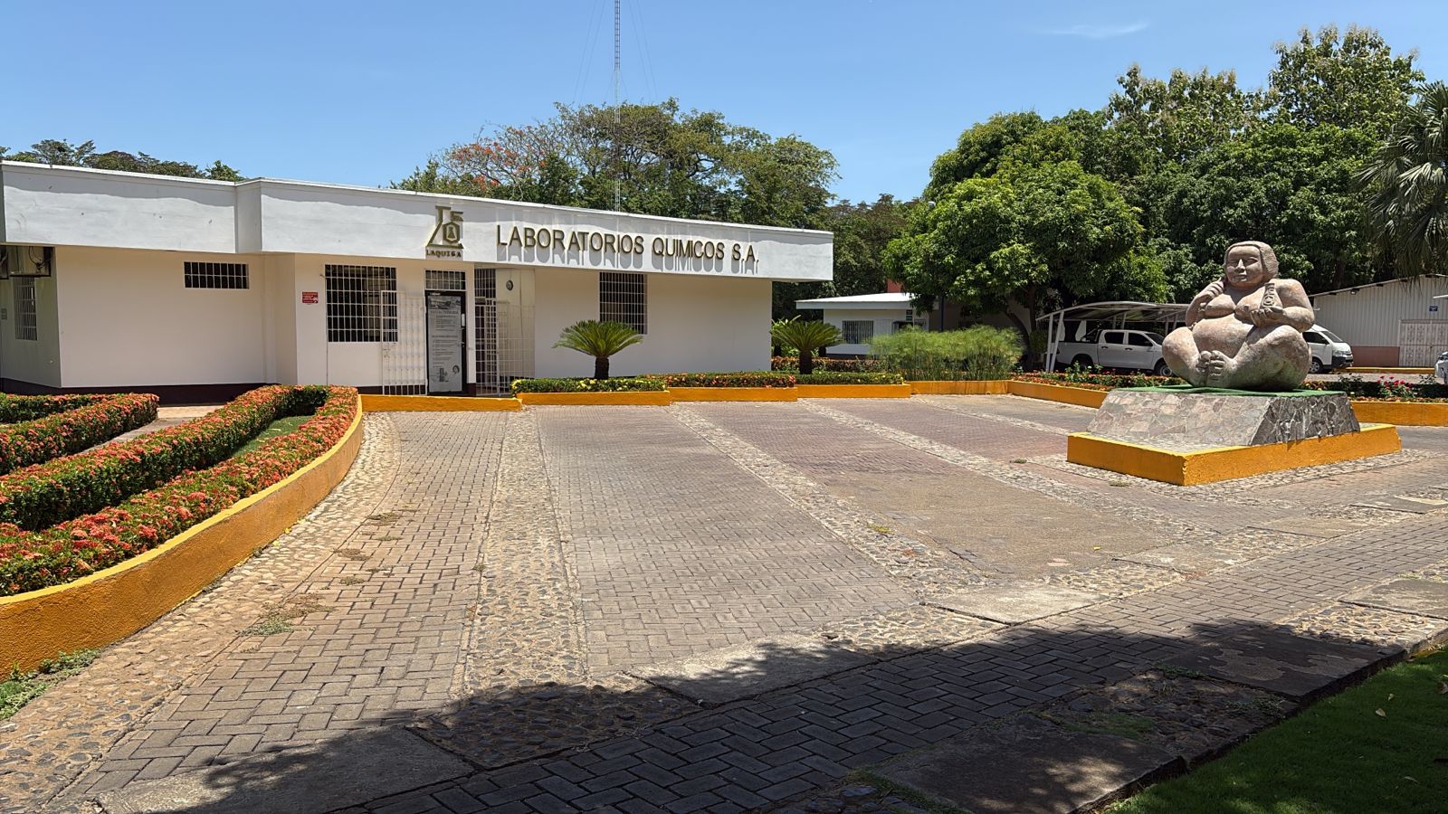 Fachada de Laboratorios Quimicos S.A.